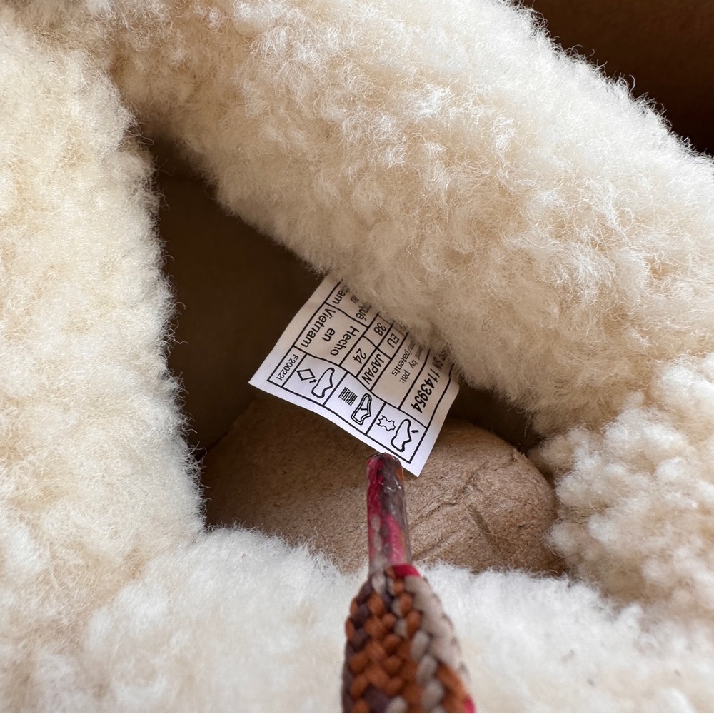 Ugg Classic Mini Platform Tied Series Plush-Lined Platform Ankle Boots - Picture 5 of 9